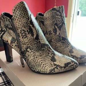 FRANCO SARTO Roccia Snake Print Leather ankle boots